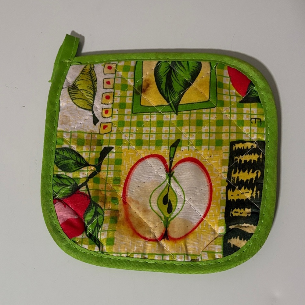 Vintage Apple Green and Red Pot Holder